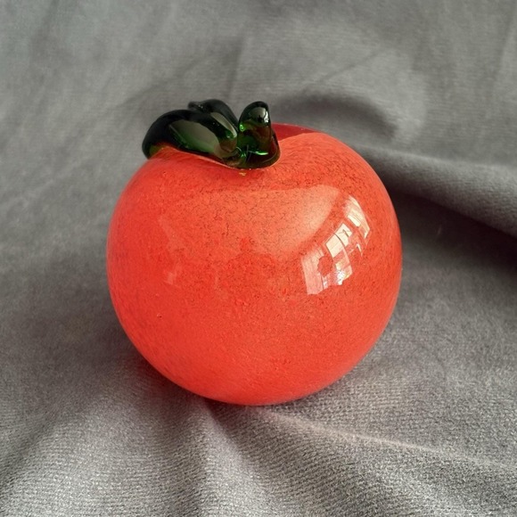 Vintage Red Glass Apple Paperweight Taiwan Green Leaf Stem 2.75" Blown‎ Glass - Picture 3 of 6